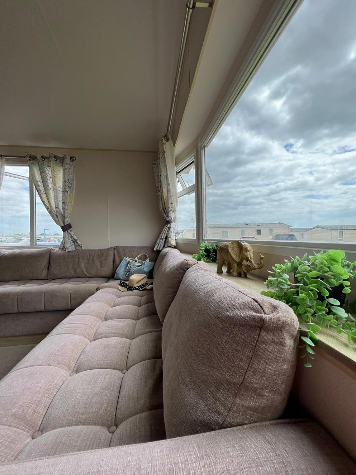 Luxurious Three Bedroom Caravan Jaywick Sands Exterior foto