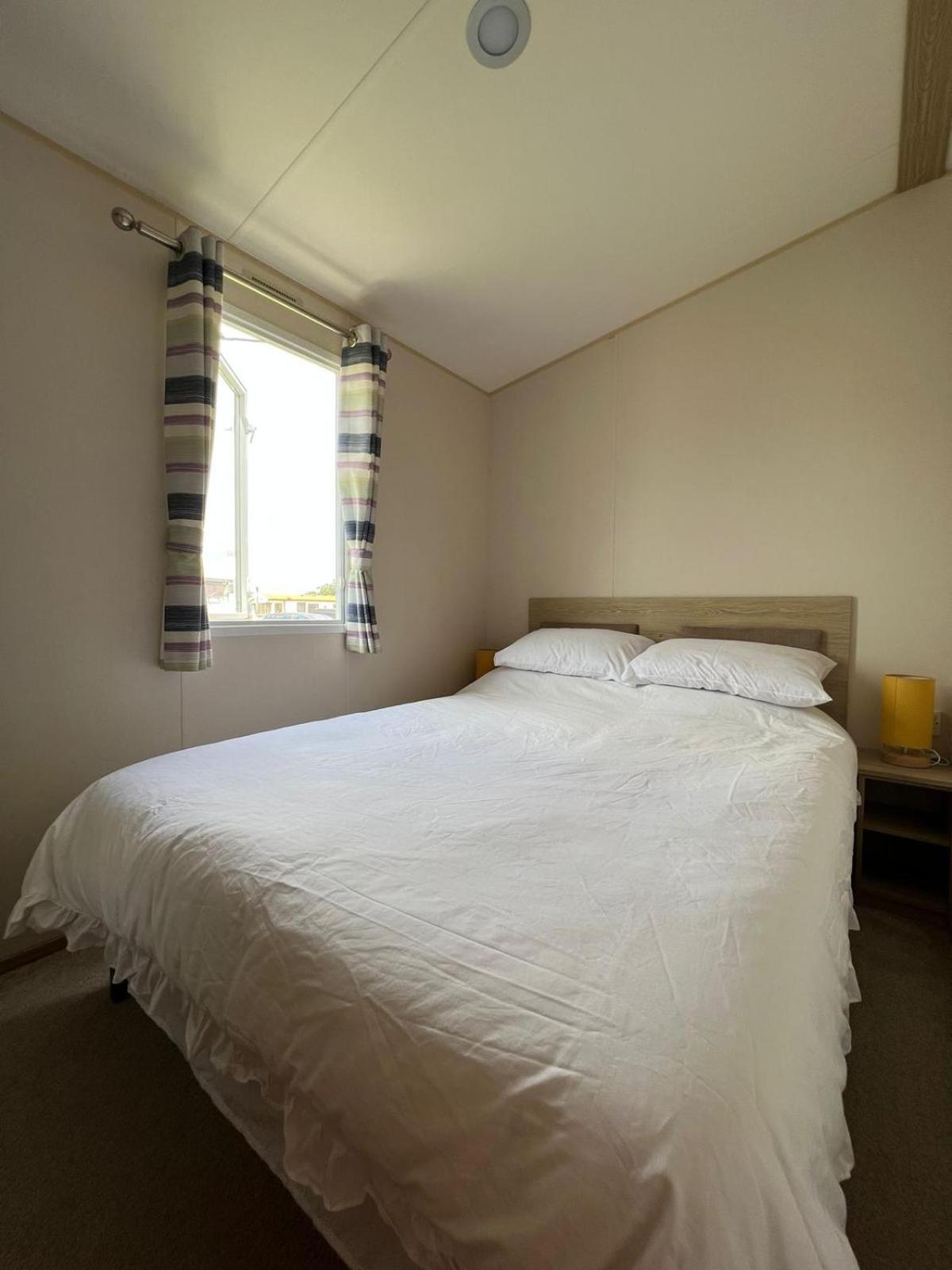 Luxurious Three Bedroom Caravan Jaywick Sands Exterior foto
