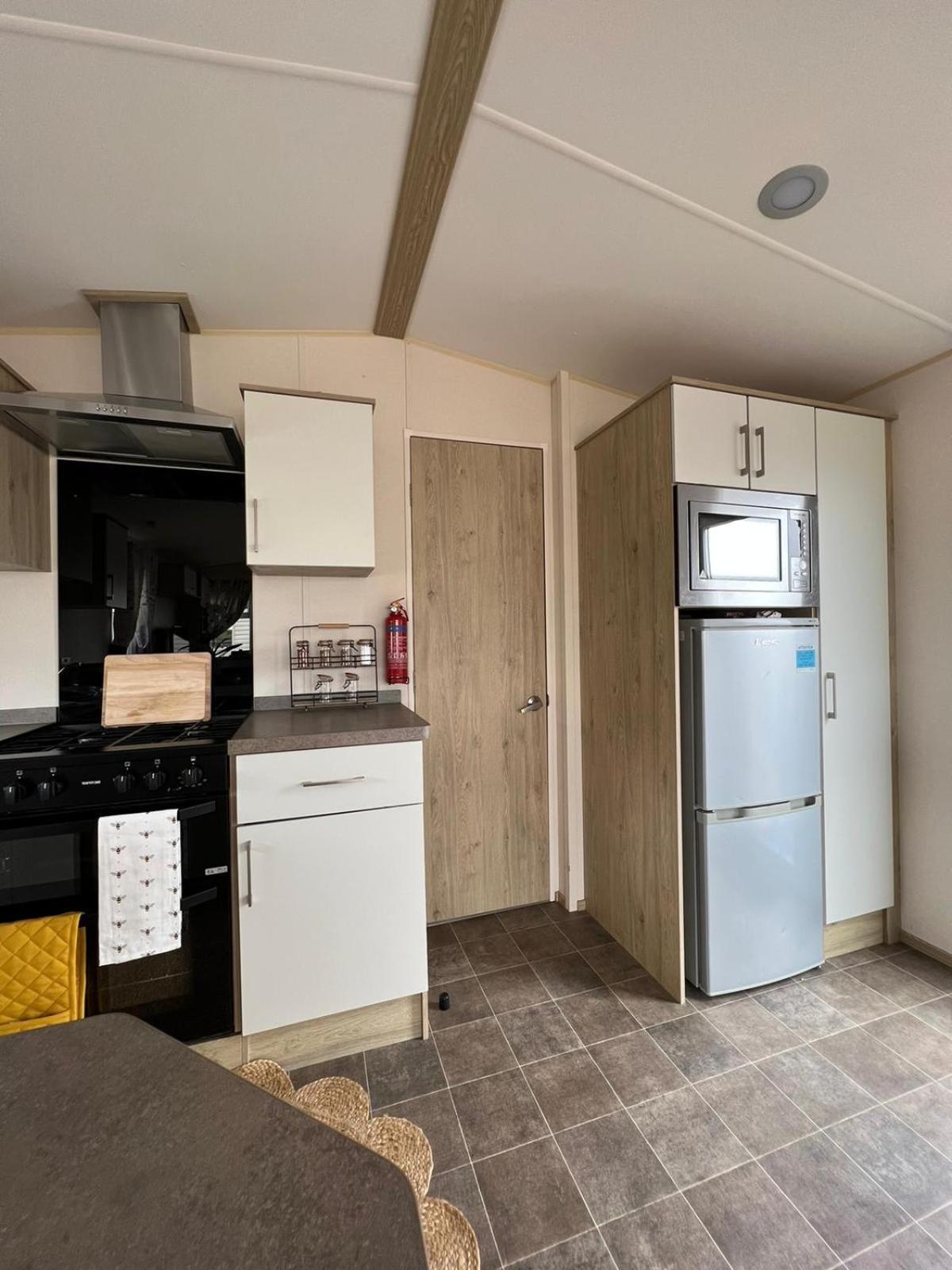 Luxurious Three Bedroom Caravan Jaywick Sands Exterior foto